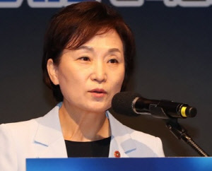 김현미(사진) 국토교통부 장관.<연합뉴스>